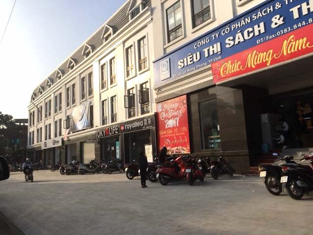 Đá lát cho Sân nhà sách Lê Hồng Phong